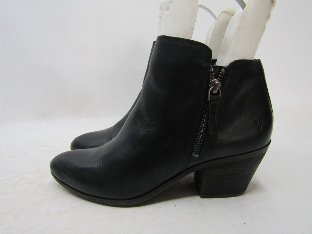 FRYE Womens Size 8.5 M Black Leather Zip Ankle Boots Bootie